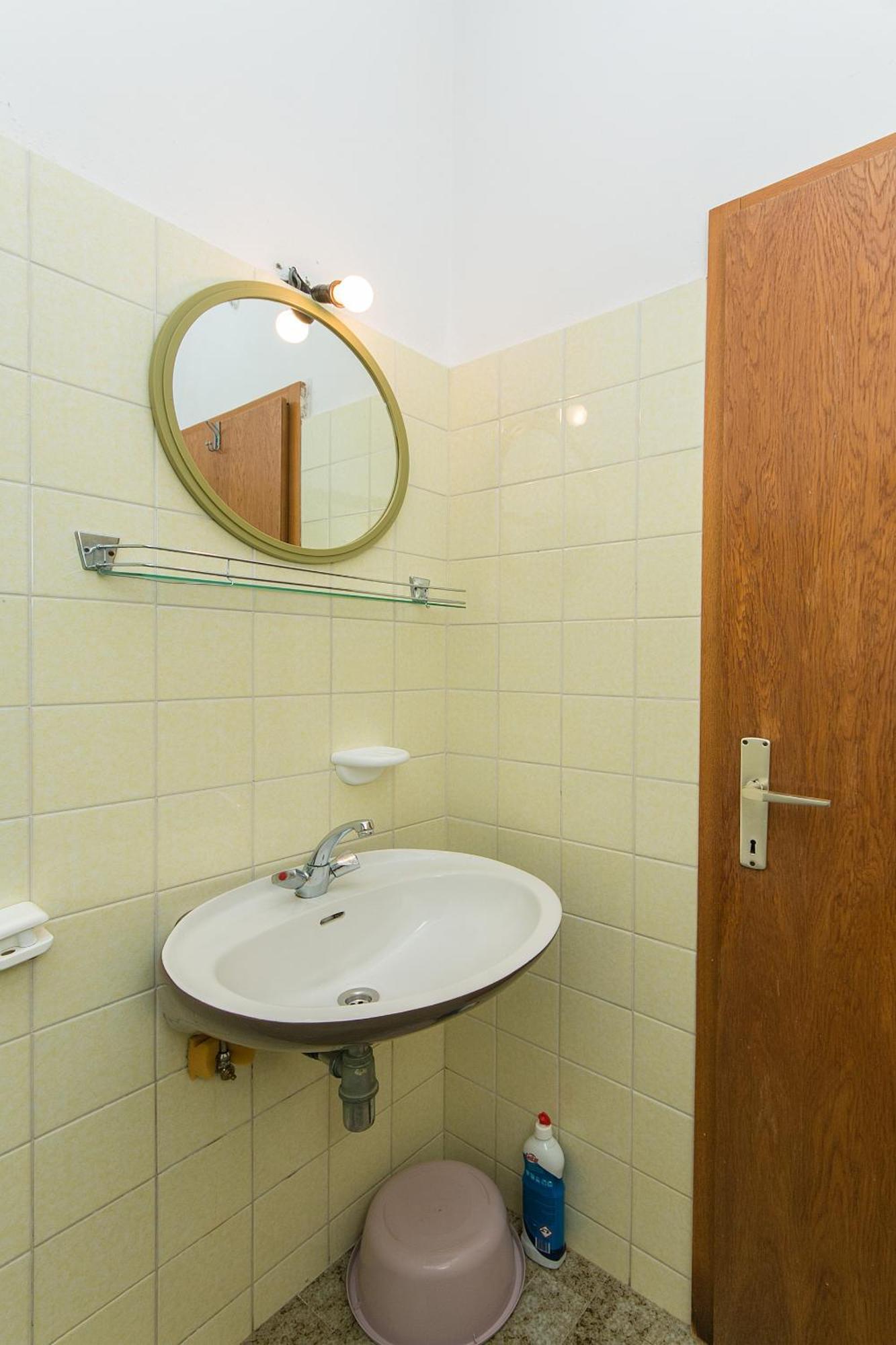 Apartments By The Sea Zivogosce - Blato, Makarska - 1057 Blato  Room photo