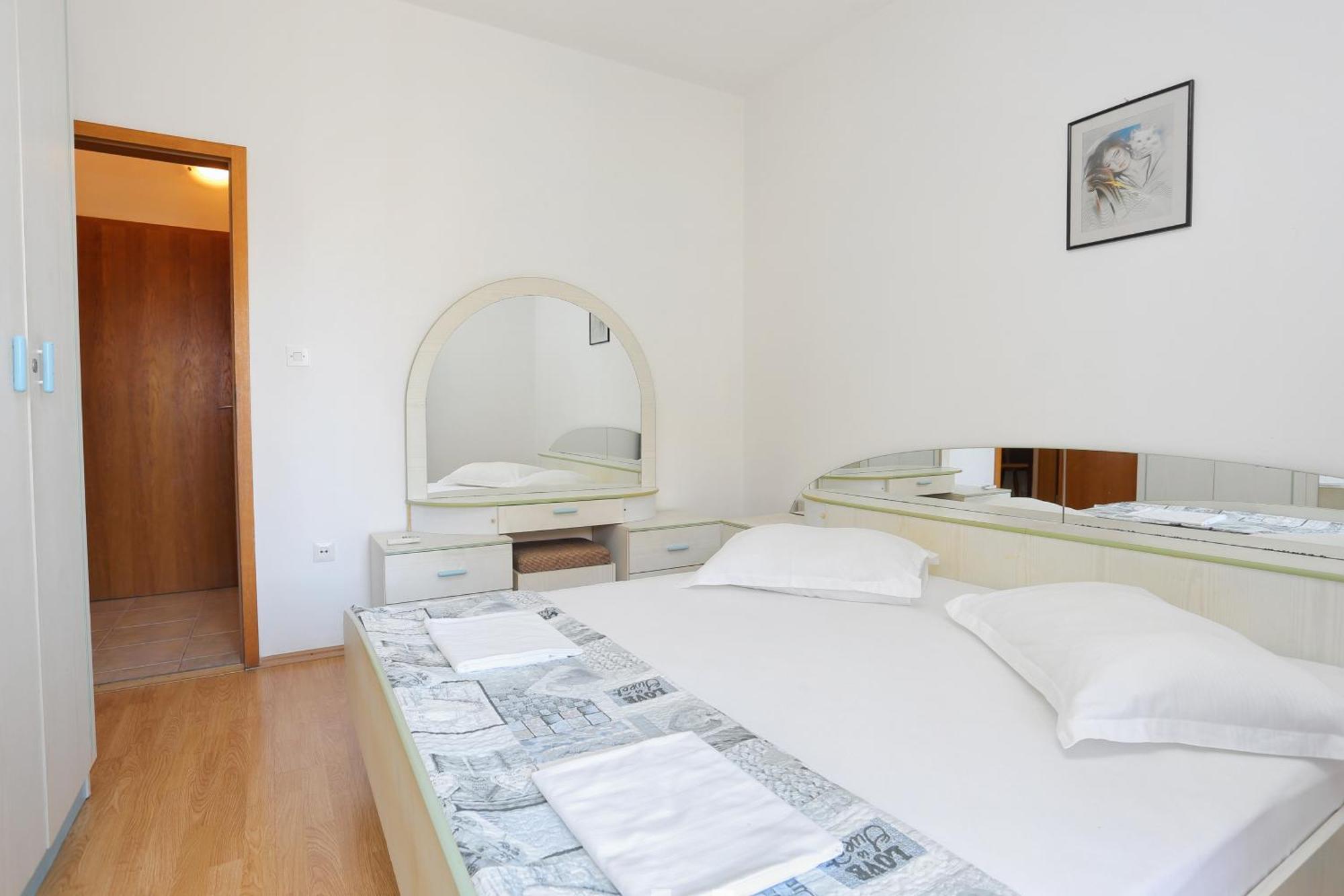 Apartments By The Sea Zivogosce - Blato, Makarska - 1057 Blato  Room photo